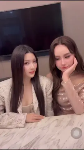 💐🫶🏻😍 @จินหนี🦙 #KAZZAWARDS2025  #KazzAwards2025xPoisonousLove  #ginnynatnicha #aangelinaas #GinJ #NorthStarEntertainment #พิษรัก 