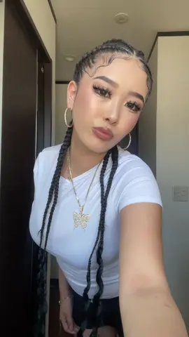 なんか恥ずかしい🫣 去年から体重増えすぎてるんだけどどうしよう🤦🏽‍♀️ #04 #fyp #コーンロウ #特殊ヘア #海外ギャル #むちむち界隅 