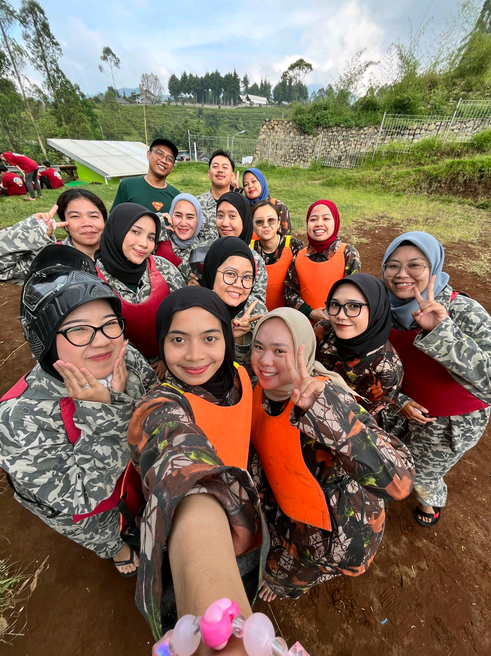 Rafting & Painball @EllfazzCorp   #CapCut #fypシ゚ #fypage #fyppppppppppppppppppppppp #trentiktok #outbound #arungjeram #rafting #raftingpangalengan #situcileunca #berandafyp 