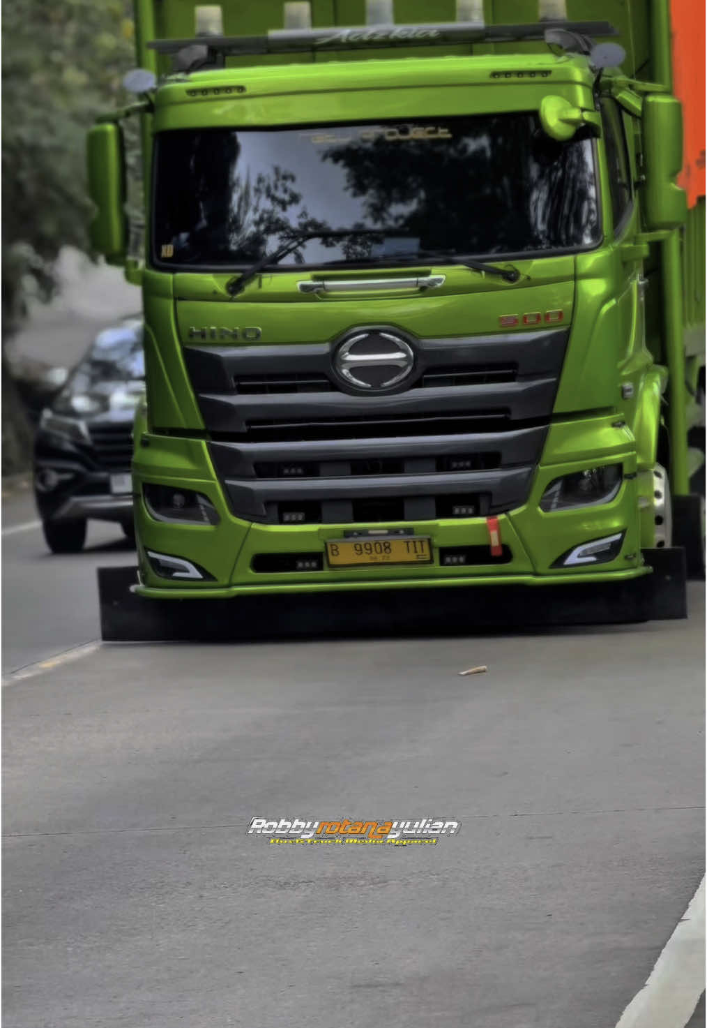HINO Style Sumbar Gak ada obat Der 😎🥶🔥🫵🏻 #promomakangajian #fyp #fypシ #truckGanteng #rotanaofficial #robbyrotanayulian 