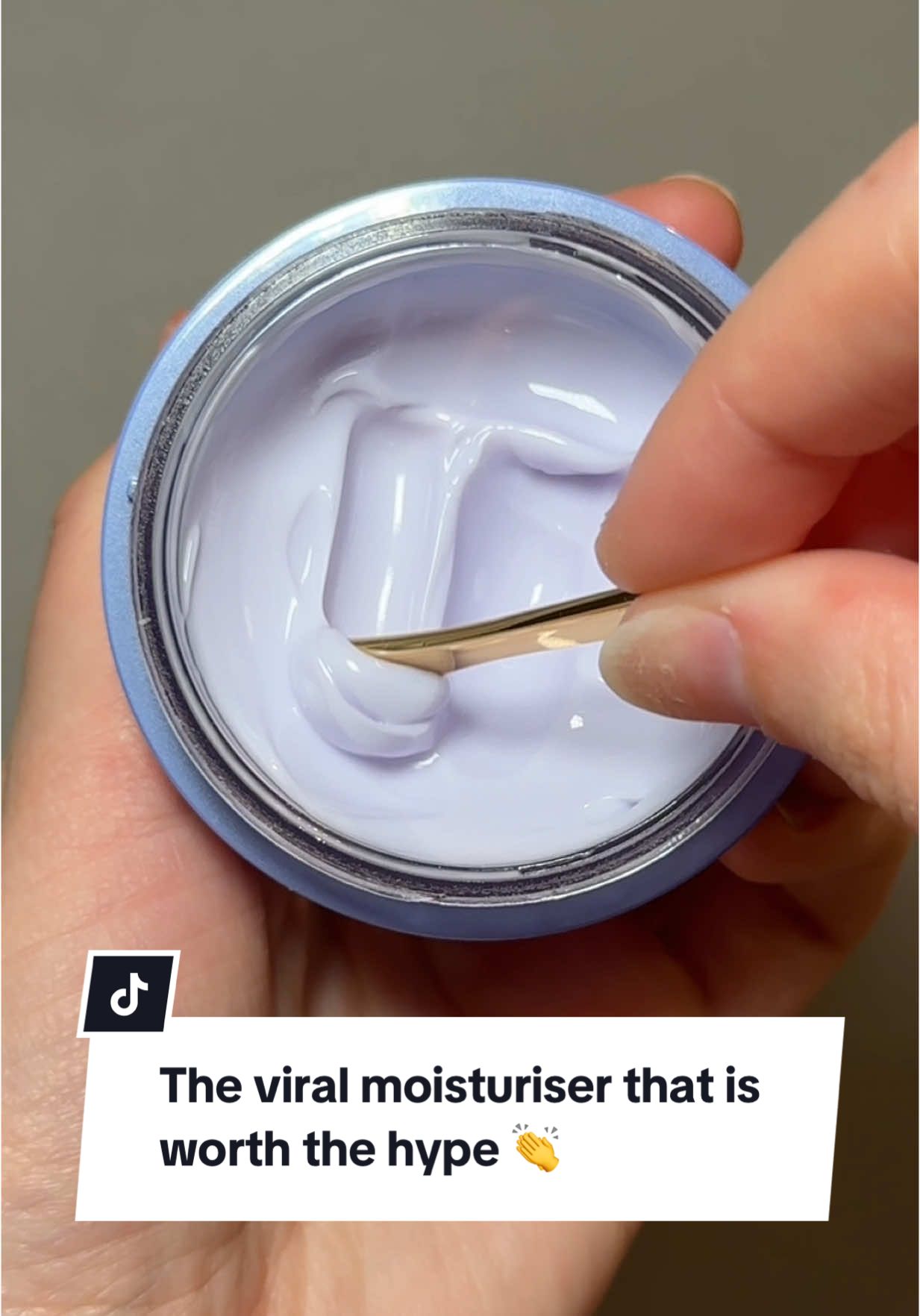 #AD This viral moisturiser is worth the hype 🙌 The @Tatcha US Dewy Skin Cream is one of my holy grail products, it floods the skin with instant moisture and leaves the most beautiful healthy glow - what more could you want?! #tatcha #glowyskin #skincare #glassskin #SkinCare101 