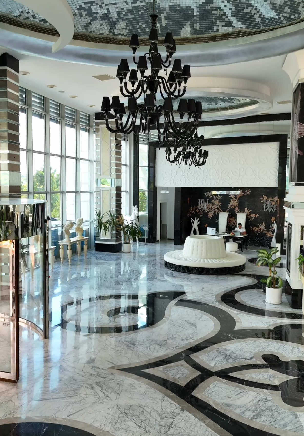 Alanyanın Beyaz İncisi Qpremium Resort Hotel 💙🤍#alanya #holiday #antalya #travel #keşfet #Summer #holiday2025 #turkeyholiday #turkey #summer2025 #alanyaholiday #reels 