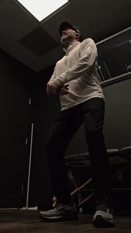 Saddle up! More vibe music 🎶 Impromptu Line dance #fyp #line #linedance #trailride #dancer #dancersoftiktok #linedancersoftiktok #dancetok #dancemoves #dangerouslinedance🔥🔥 #dance #dcme #antmanhann 