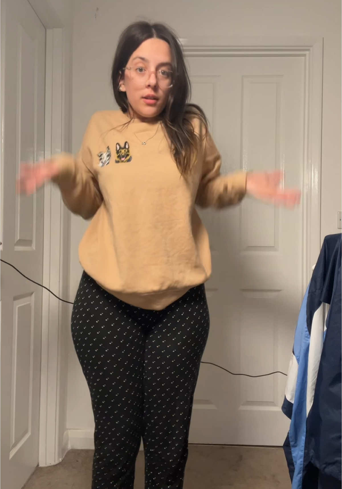 I am obsessed with this dance vibe  #viral #fyp #justbia.official #bia #dancefloor 