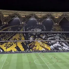 حنا وصلنا السما💛🖤#ittihad #fyp #foryoupage #الكورفا_قولد #جمهور_الاتحاد 