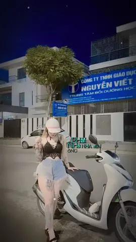 Chị em.phụ.nữ nên nhớ đàn ông nó tinh trùng chứ.k.chung tình nha 🤣