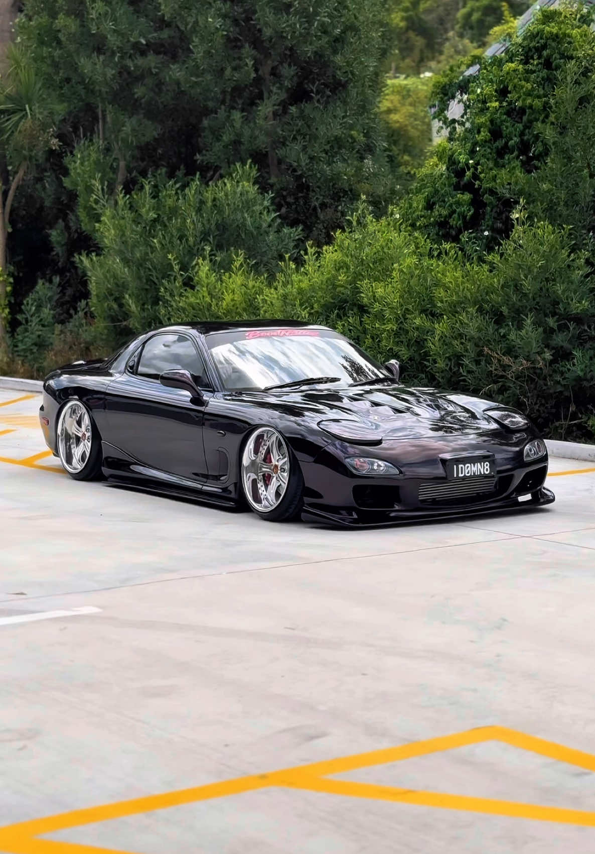 Don't look too close 🐍 Mazda FD RX7 👀  📸 @Editsbyjdm_  #trendingsound #bagged #stance #caredit #cartok #snake #jumpscare 