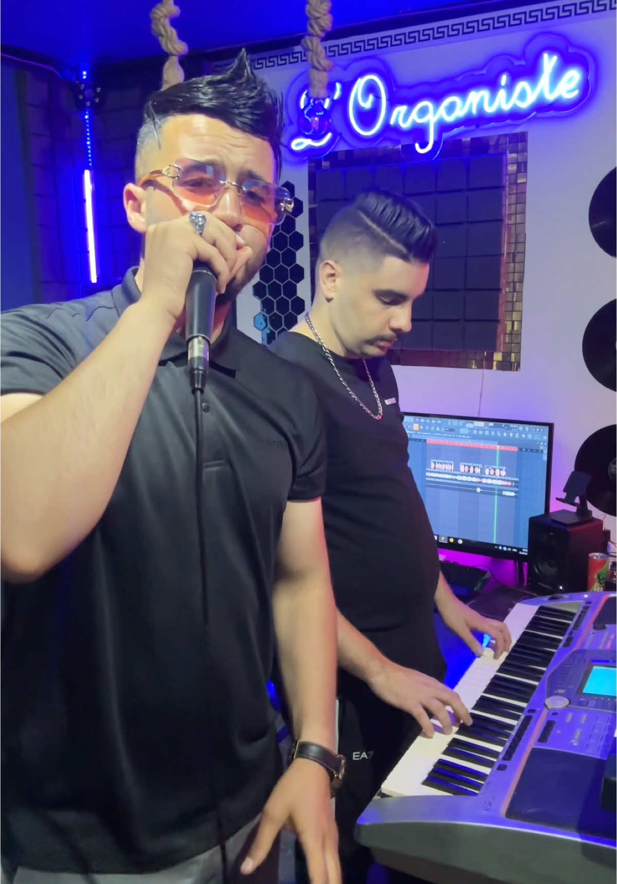 طاغييو أكرم❤️ ابوني و برطااجي اكتب اسمك ندييرلك ديديكاس #anwar_agm 