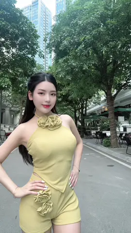 Tam Ka này nhảy bcuoi quá 🤣#xuhuong #trendnhaymoi #nhaytrendmoi #julee 