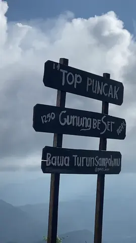 bahan prankmu bolo😭👇 #gunung #gunungindonesia #gunungbeser #gunungbeser1225mdpl #purbalingga #fyp 