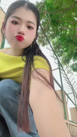 ខ្មាសទេ?🎀😌#flypシ #ខ្មាសទេមានអូនជាសង្សារ❤️❤️💕💕 