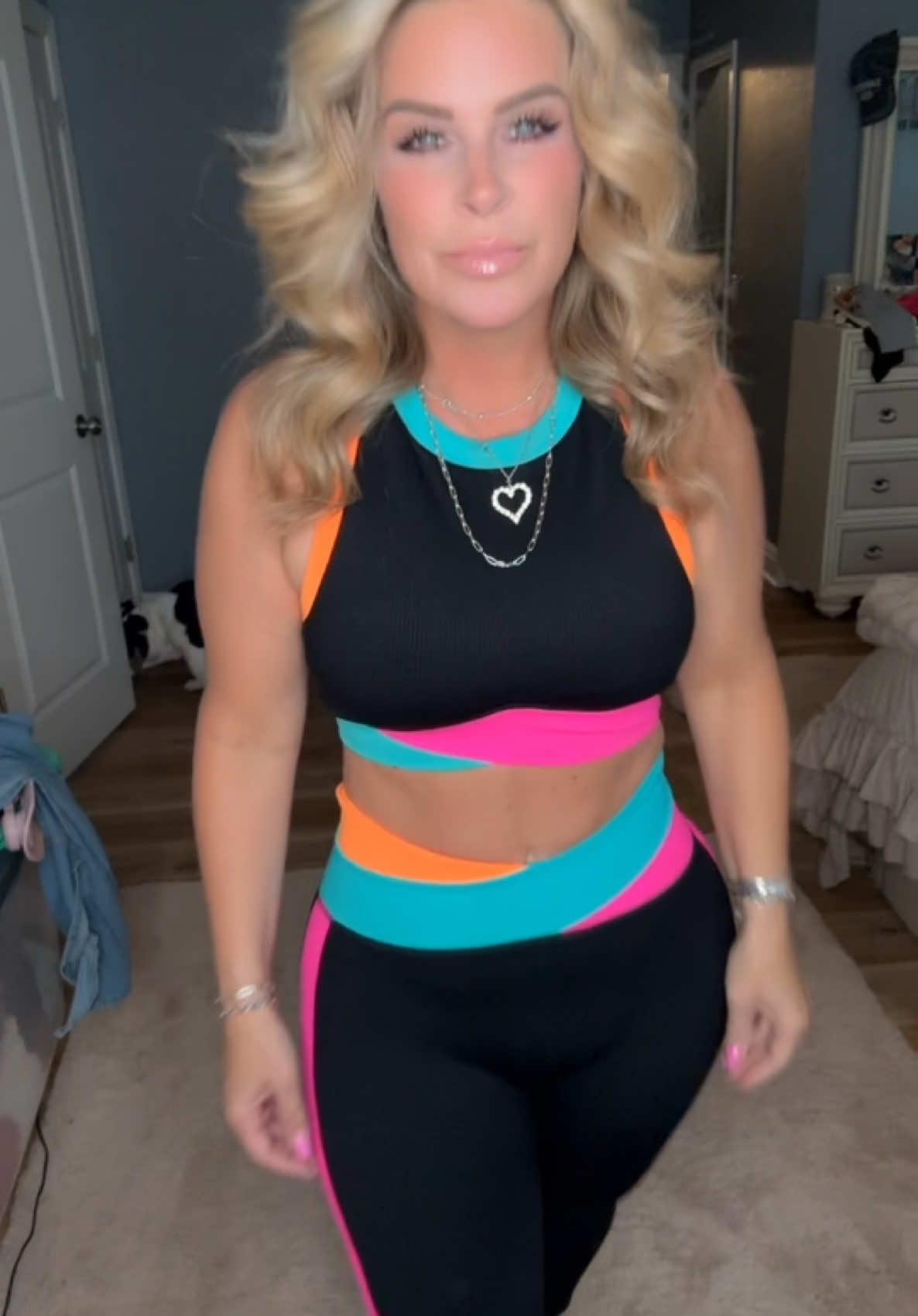 #gym #GymTok #gymclothes #workoutset #momtok #leggings #2pc #tiktokshopfinds @popvilshop 