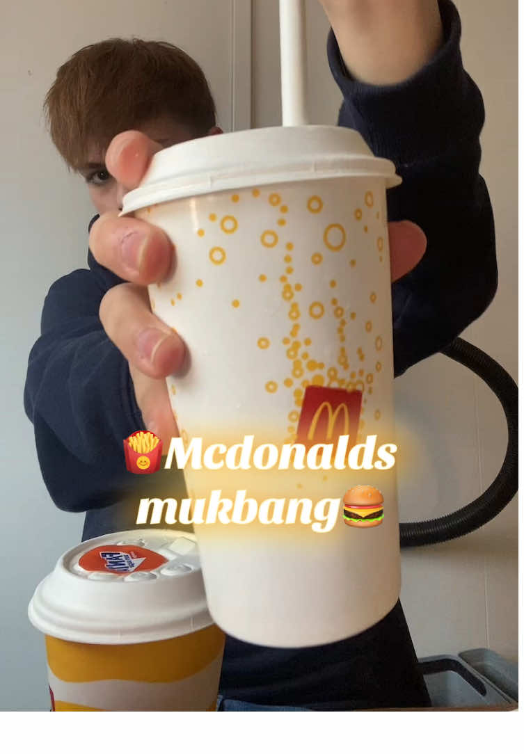 🤤🤤😋😋 #mcdonalds #mukbangvideo #suomimukbang #syödään #mukbangs #mäkkäri #viral #foruyou @McDonald’s Suomi 