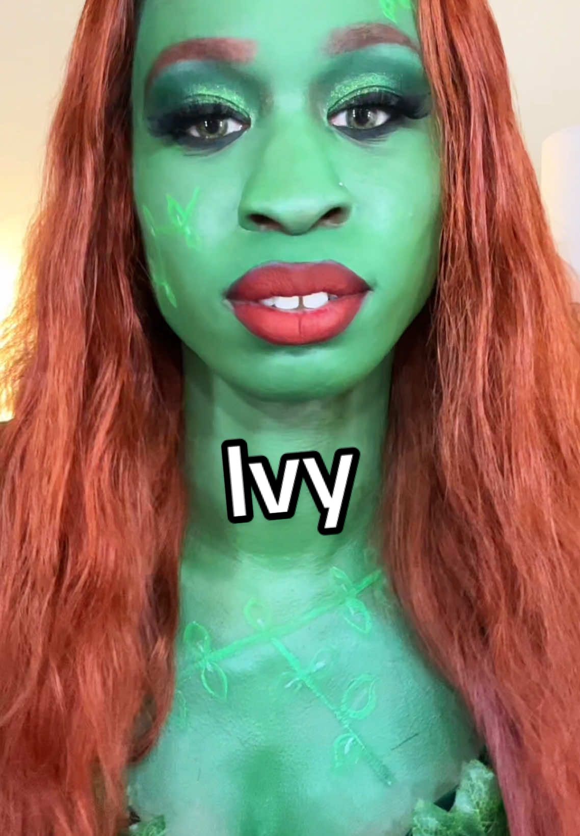 Oh look your here too #creativemakeup #makeuptutorial #makeuplook #makeuptok #MakeupRoutine #poisonivy #poisonivycosplay #poisonivydc #dccomics #cosplayer #cosplaymakeup