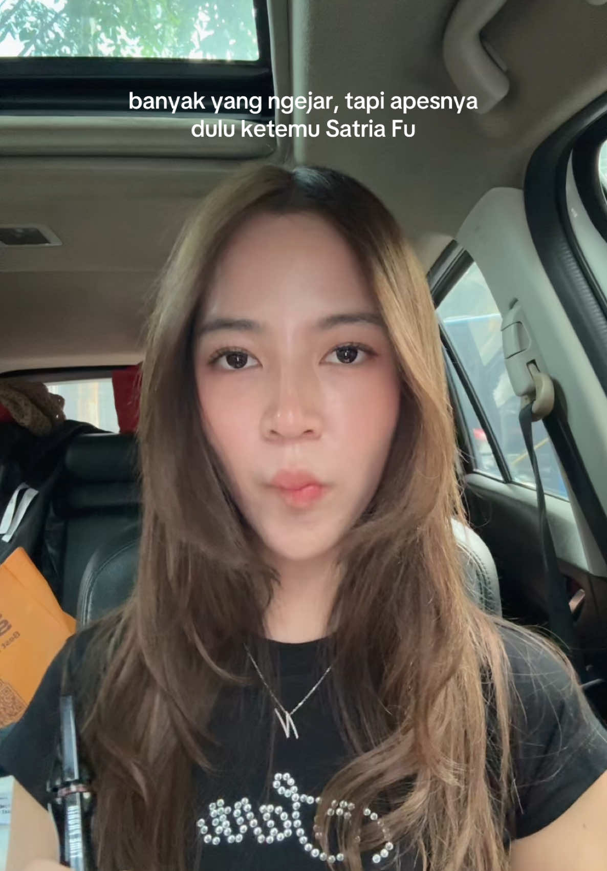 gamau ngulang lagi, lebih baik kuhidup tanpa cinta🥲😭 