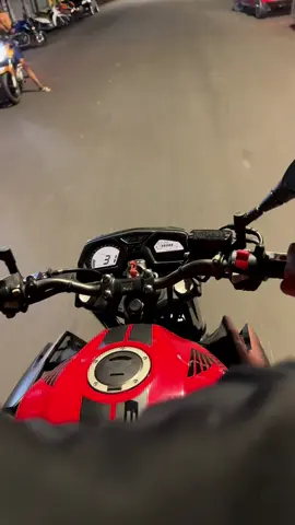 #fyp #650f #cb650f #tiktokbrasil #fyppp #fypppppppppppppp #fyp #viralvideos #moto #hornet 