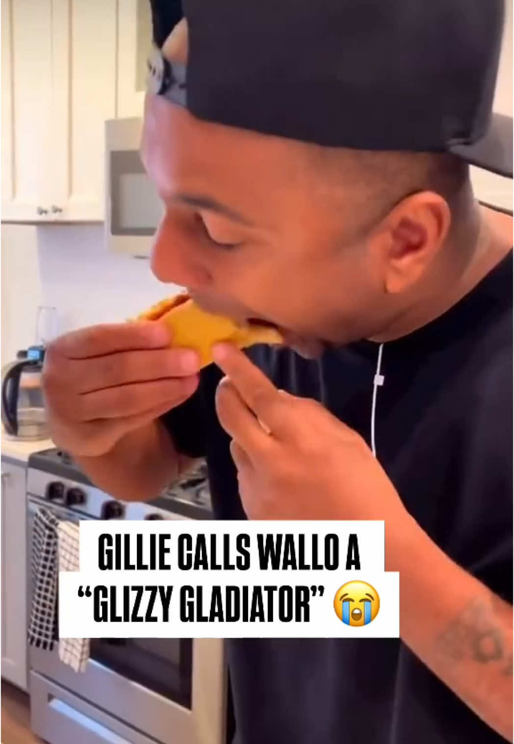 “Why you dressing them glizzies up” 😭