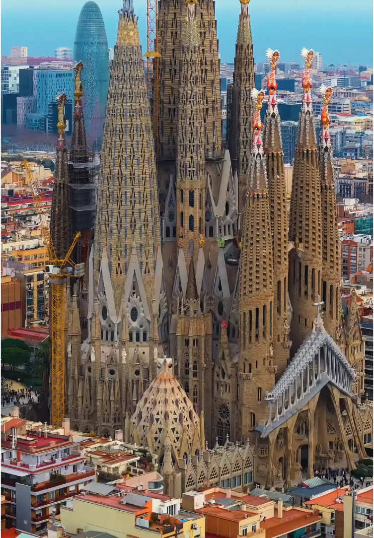 Sagrada Familia #knowledge #gothic #sagradafamilia #explore #sagradafamiliabarcelona 