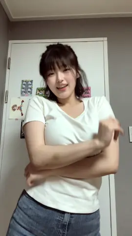 영지소녀가 했을 땐 분명 간지나는 챌린지였는,데,,  #추천 #챌린지 #댄스챌린지 #everyday #아리아나그란데 