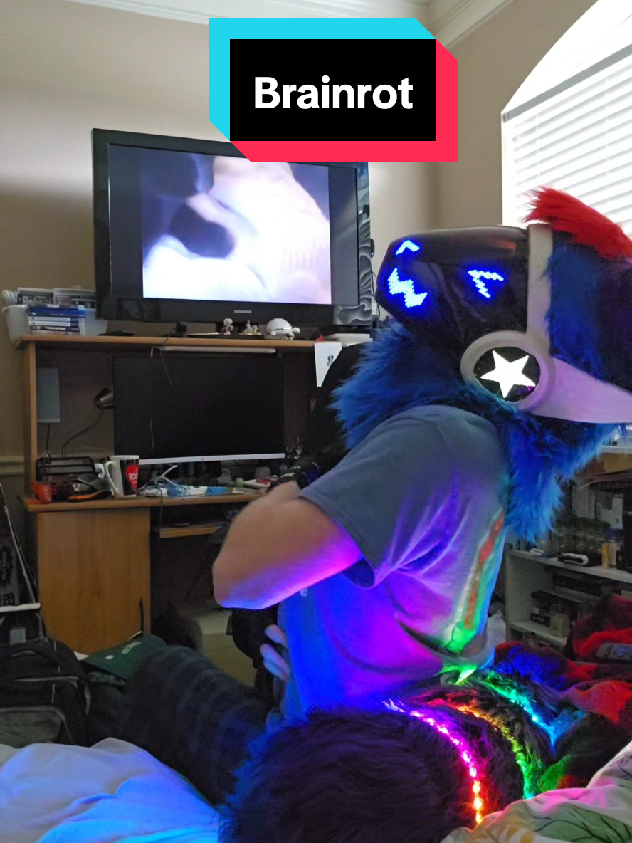 When Protogens watch Brainrot: #furry #fursuit #protogen #genz #brainrot #furrymemes 