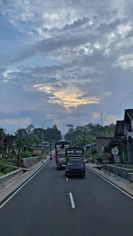 #maniesmanjajunior #fyppppppppppppppppppppppp #berandatiktok #xyzbca #fypage #pickupmodifikasi #l300jateng #mancalsapek #pickupsayur #cantermaniaindonesia #cantermodifikasi #sayurbalap #krodong_mania_indonesia #krodongmania #krodongmaniaindonesia #cantermodifikasi #cantermaniaindonesiacommunity #l300mbois @nizarzaqeee 