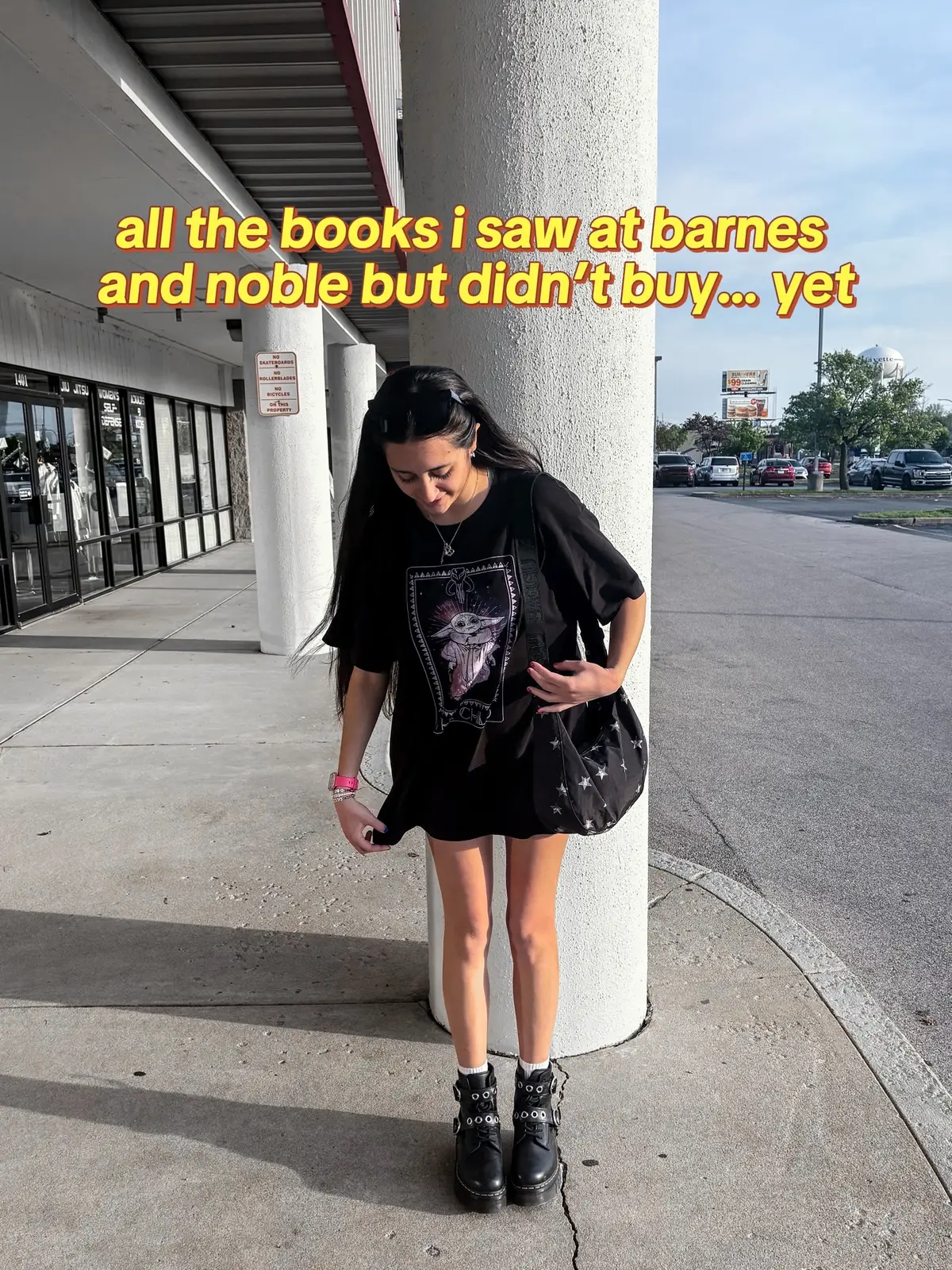 those wot editions had me drooling #BookTok #booktokers #bookrecommendations #booktokfyp #scifibooktok #fantasybooktok #scifi #scifibooks #scififantasy #barnesandnoble #booktoker #booktokrecs #brandonsanderson 