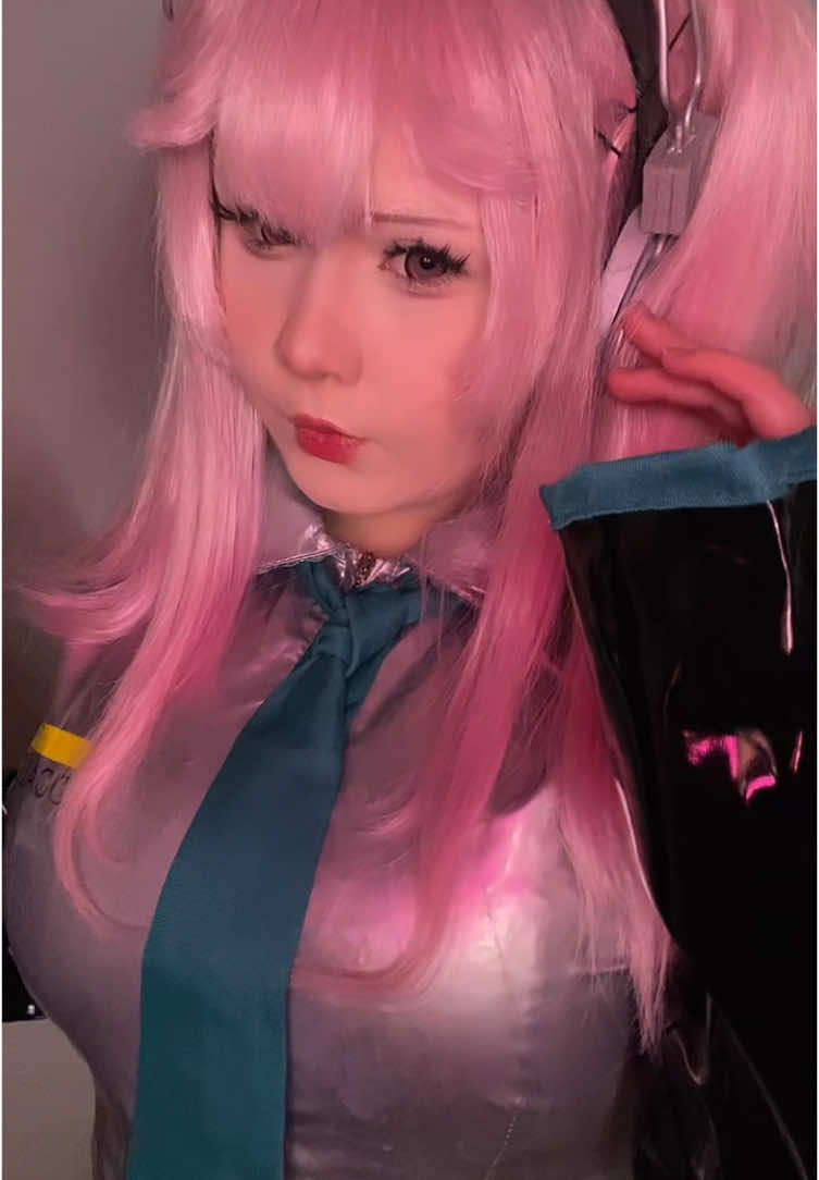 sonico miku ^-^#sonico #supersonico #sonicocosplay #supersonicocosplay #mikuxsoniccollab #hatsunemiku #vocaloid #nitroplus 