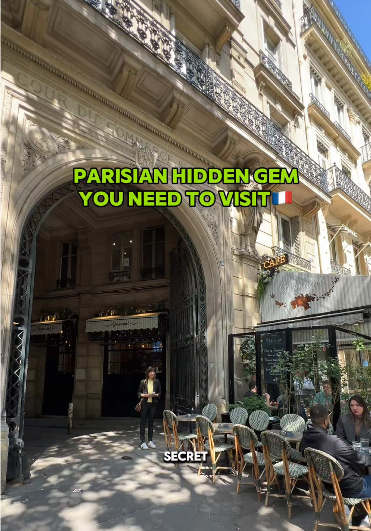 Tucked away in the heart of Saint-Germain, Cour de Commerce Saint-André is a secret passageway filled with great bars and restaurants, known mostly to locals🍽️🇫🇷  If you’re looking to uncover more spots like this, download Le Walk and try our free Saint-Germain tour — the perfect guide to experiencing the best this iconic neighborhood has to offer💚 #parisexplore #paristraveltips #paristravel #paristravelguide #thingstodoinparis #parisrestaurant #saintgermain 