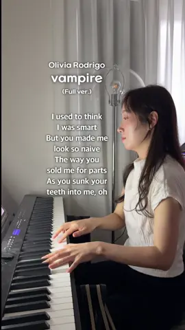@🎀~Ayse~🎀 님에게 회신 It’s Full ver. @Olivia Rodrigo #vampire #oliviarodrigo #karaoke #piano #lyrics #duetwithme #sweeney #sweeneypiano #singalong #singing #fyp 