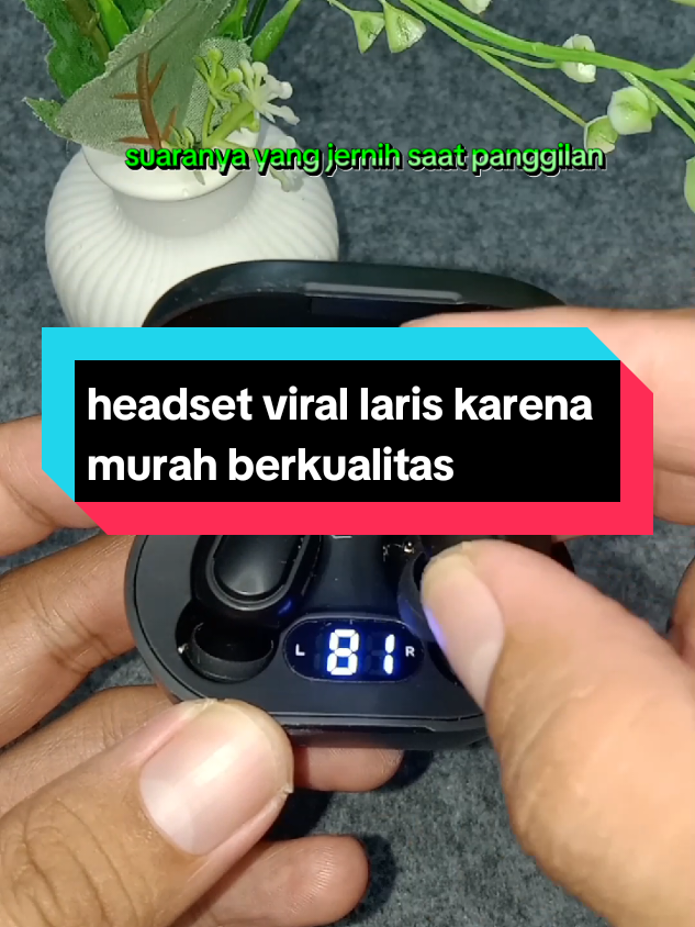 Headset E7S 9D Bass Stereo adalah headset Bluetooth TWS (True Wireless Stereo) dengan fitur-fitur canggih. Berikut beberapa spesifikasinya: - *Spesifikasi Teknis:*     - *Versi Bluetooth:* V5.1 atau V5.2     - *Jarak Transmisi:* Hingga 10 meter     - *Sensitivitas:* -90dBm atau 110dB SPL+/-3dB     - *Baterai:* Headset 3.7V/40mAh, Kotak Pengisian Daya 3.7V/300mAh     - *Waktu Bermain:* Sekitar 4-5 jam     - *Waktu Siaga:* Sekitar 40 jam     - *Waktu Pengisian Daya:* Sekitar 1-1,5 jam - *Fitur:*     - *9D Bass Stereo:* Menyediakan pengalaman suara yang imersif dan jernih     - *Waterproof:* Dengan rating IPX4, headset ini tahan terhadap percikan air dan keringat     - *Desain Ergonomis:* Dirancang untuk kenyamanan dan stabilitas saat digunakan     - *LED Power Display:* Menampilkan status baterai dan koneksi - *Ketersediaan:* dikeranjang Kuning  Check out sekarang !! #guncang66spesialgajian #headset #headsetbluetooth #headsetmurah #headsetantiair #headsetwaterproof #olahraga #30ribuan 