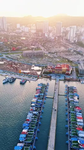 tôi yêu hạ long vì nơi đó có người tôi yêu... còn bạn ??? #dulichvietnam #dulichhalong #halong #halongbay #duthuyenhalong #vinhhalong #cruise #hoanghon #sunset 