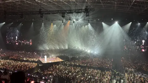 Chiếc video đầu tiên trên tóp tóp ngầm của tui xin được dành cho người dùng SHN - người nghệ sĩ toàn năng, tử tế và chân thành🤴 #soobinliveconcert#allrounder#soobin#xindunglangim