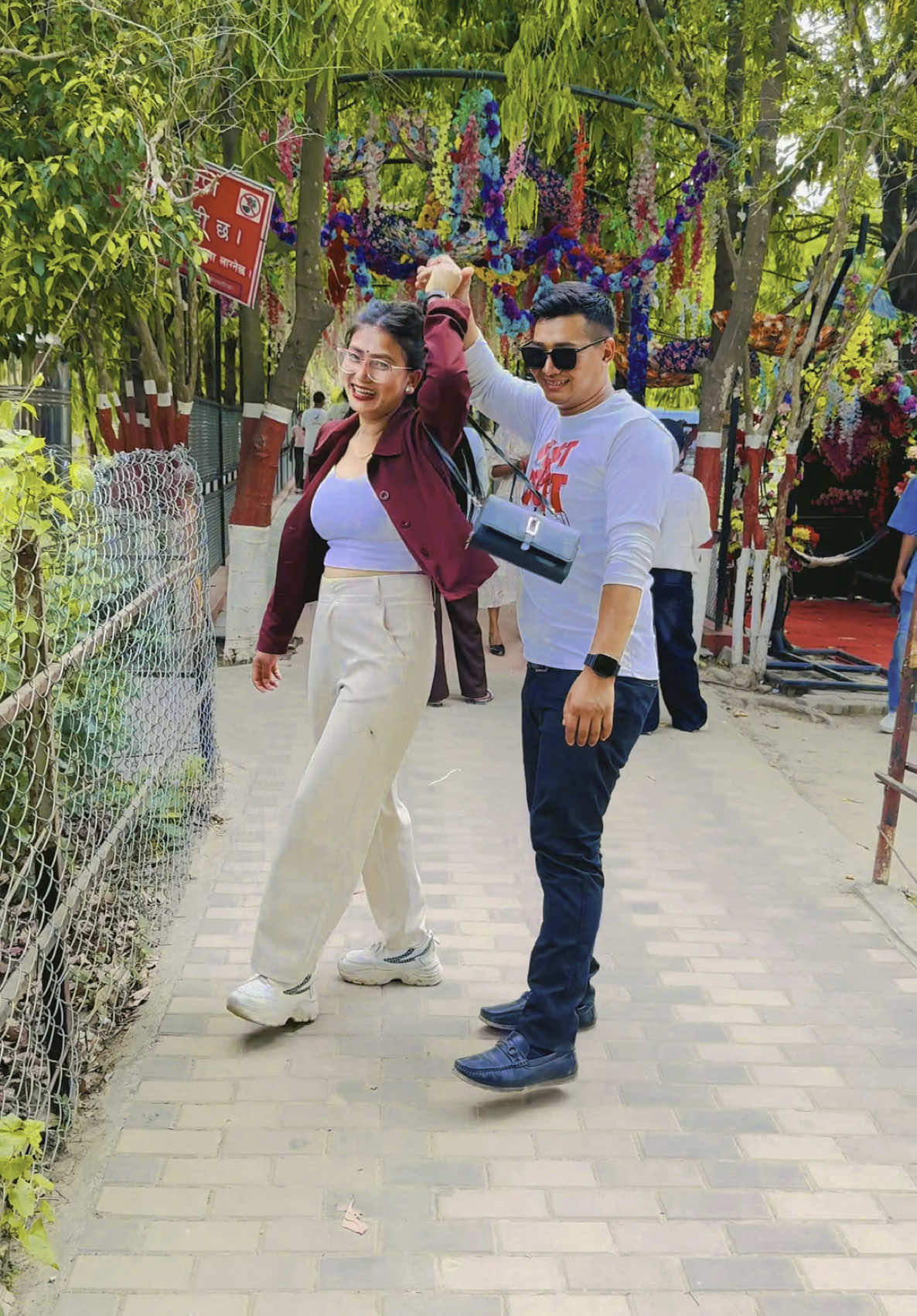 ❤️😍😍 Sister with me  #jivan_14  #nepalitiktok  #foryou  #fyp  #newnepalisong  #😂 @Samjhu💌 