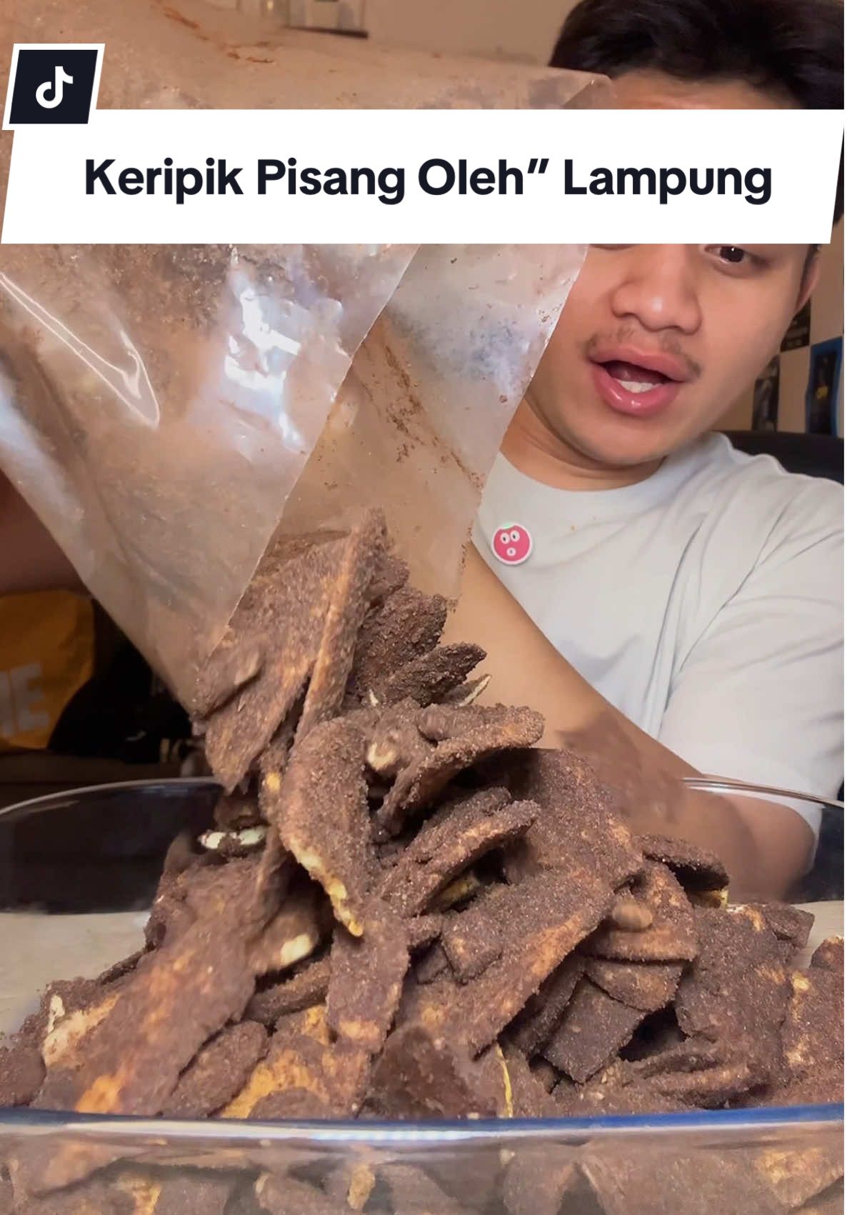 coba ngacung disini yang suka banget sama kiripik pisang!!!  #mukbang #mukbangasmr #kulinerindonesia #kulinerlampung #keripikpisang #keripikpisanglampung #lampungviral #makananviral 