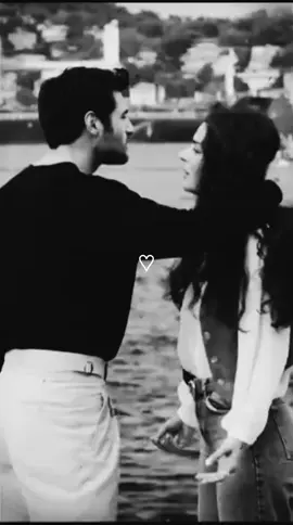 صوتك دفا وسحر وحياه 🕊️🤍..
