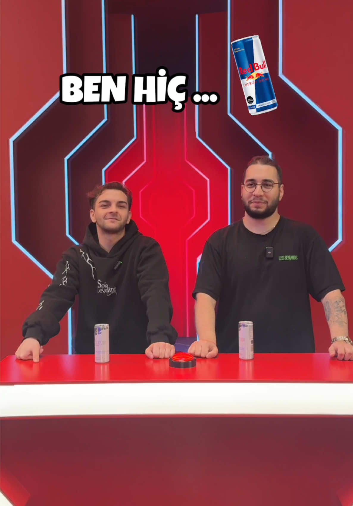 izlenmek için ne yaparsın? 😅😅 @Eray Can Özkenar 🆚 @İsmail Dalgıç  #RedBull #Kanatlandırııır