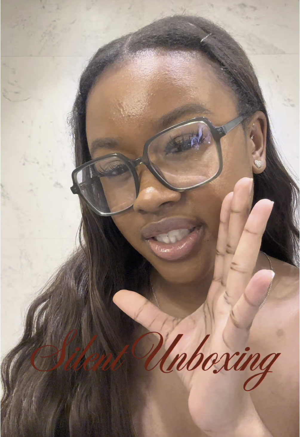 From the colour to the quality. This @CHARLESKEITHOFFICIAL bag has been on my mind for a minute❤️  Linked in my bio x #ImwithCharlesKeith #CharlesKeithFamily #CharlesKeithCommunity 