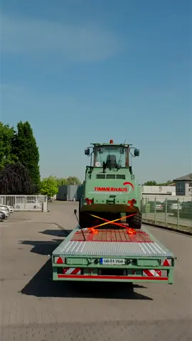 Neu, Stark, Bereit! 💪 Unsere neuen Sattel-Kombinationen mit MAN-Zugmaschinen sind da! 🚚 👉️ Löwenstark – nicht nur für Baumaschinen-Transporte. #timmerhaustransport #bauistgeildannzeigs