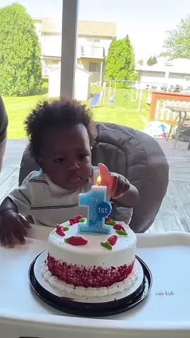 Happy birthday gone wrong 🤣🥰 #kids #birthdaycake #viralvideos #funny 