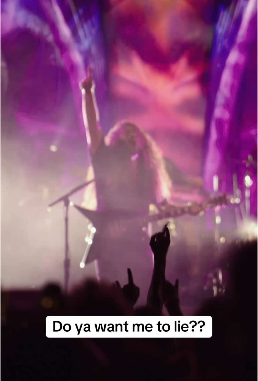 No lies needed, we are having a blast out here with Sonny and all of you! Thanks for all the love! 🎥 aliveco #liveconcert #fans #rock #alternative #concerts 