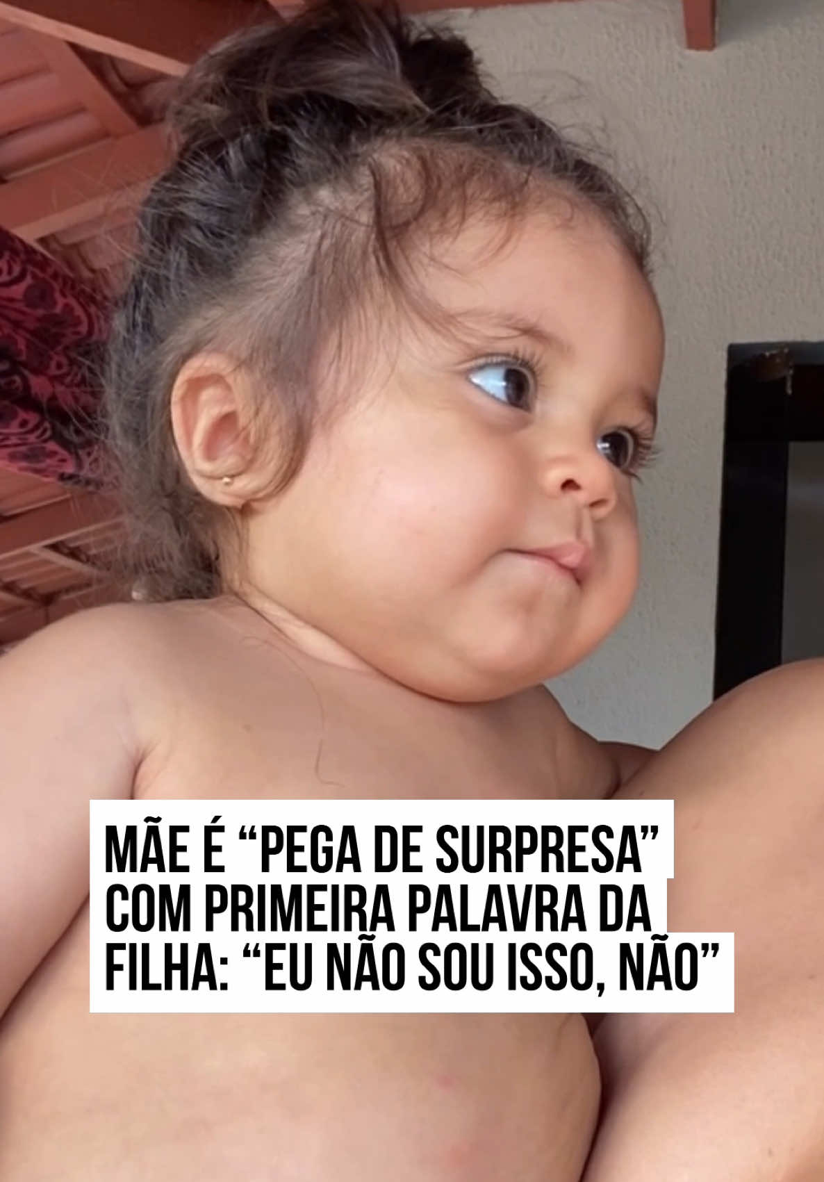 🤣 Graziella Batista registrou um momento inusitado - e porque não, marcante - ao lado da filha: a primeira palavra da bebê. Acontece que, segurando a pequena nos braços, Graziella se surpreendeu ao ver que a filha se preparava para falar, e, claro, esperava que fosse 