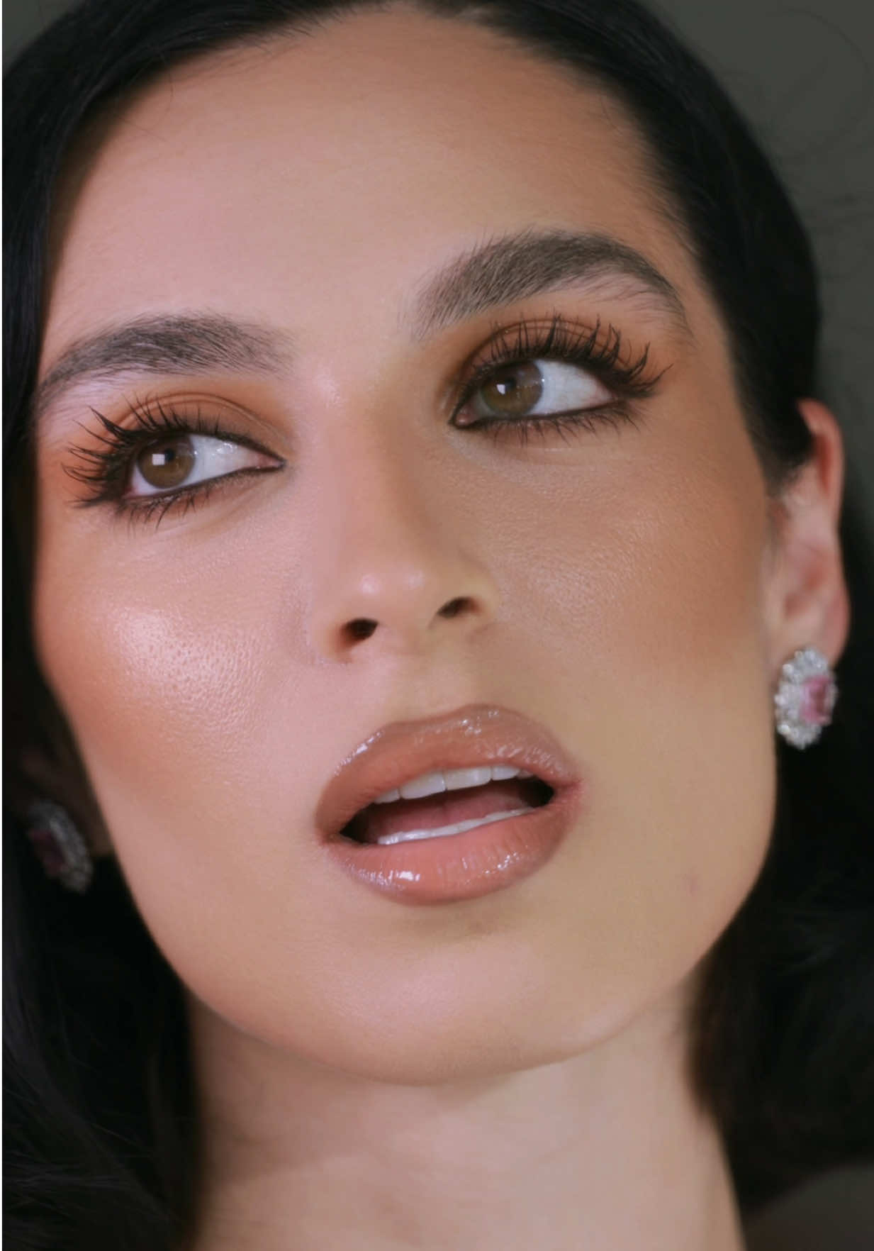 Miss Bella hadid makeup …🫢🔥🐈‍⬛ #makeup #bellahadidmakeup 
