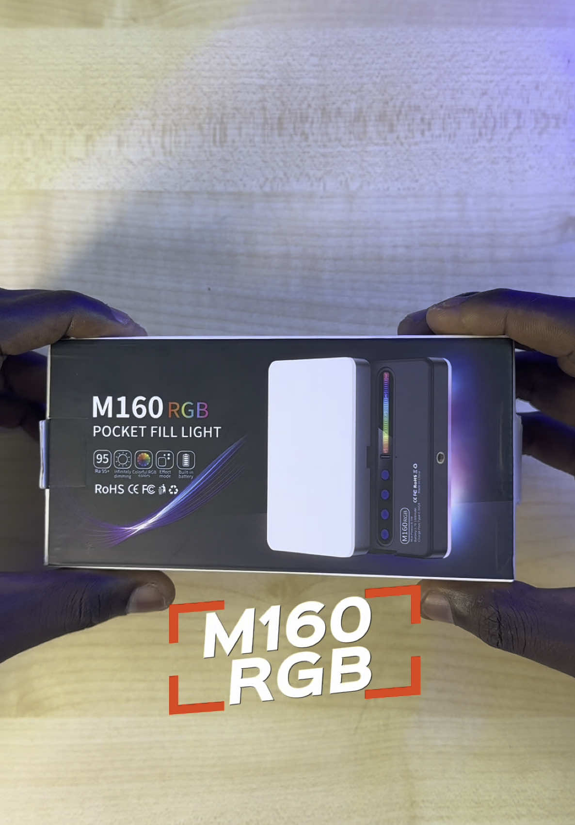 🚨Ring light téléphone M160 RGB 🏷️Prix: 10.000Fcfa / plus ventouse offerte. 📍Medina rue 29 angle blaise Diagne