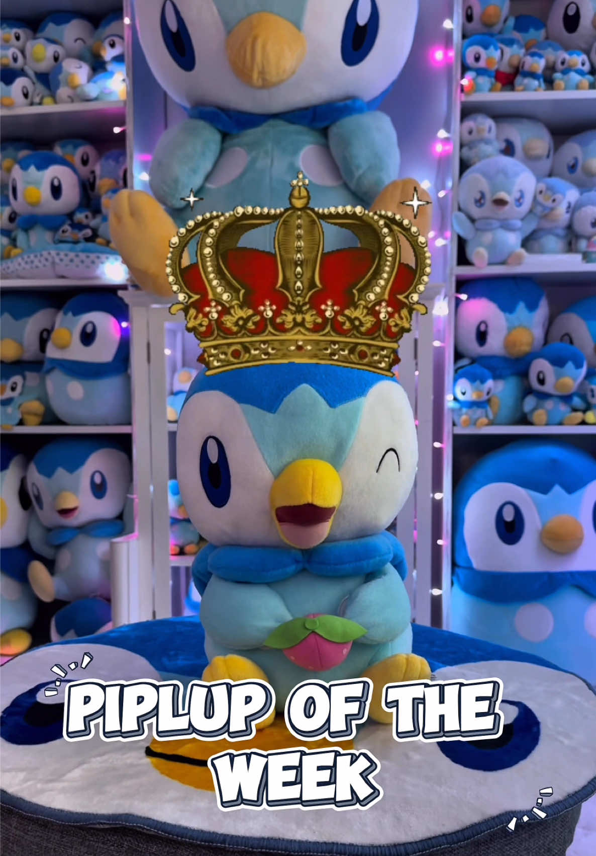 Here is our this weeks Piplup 👑 Winklup 😉 I got this Piplup from @buxomblue from a Christmas gift exchange hosted by @pinky.pogo 🥰💖 (IG User Names) I absolutely love the winking face, and the mouth opened  Piplup 🥰 It’s definitely a unique one.✨ and this is why it is featured for this Piplup of the week👑 #piplup #piplupplush #piplupoftheweek #pokemon #pokemonplush #gamerroom