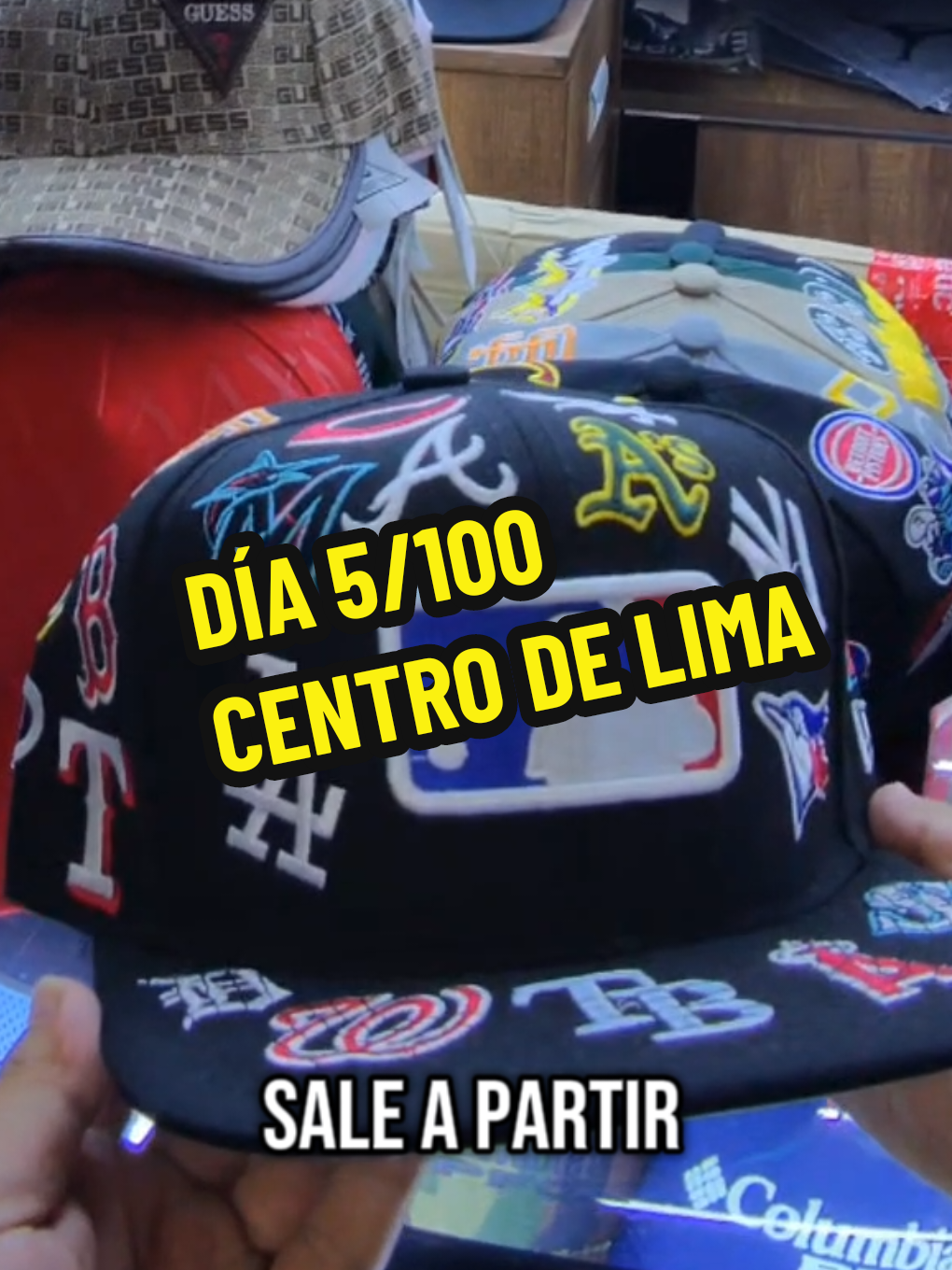 Día 5 del reto 100 días, 100 tiendas en el Centro de Lima Hoy te traigo una tienda donde vas a encontrar gorras de TODO tipo: snapbacks, truckers, planas, con logos, lisas, de equipos y más 🧢🔥 Si estás buscando una gorra para ti o quieres revender, este lugar es para ti. ¡Sígueme para más tiendas en el Centro de Lima!  #borks #gorras #100Días100Tiendas #GorrasLima #CentroDeLima #StreetwearPerú #TiendasLima #ModaUrbana #EstiloCallejero #EmprendePerú #GorrasOriginales #TikTokPerú #DatosCallejeros #RetoTikTok #GorrasStreetwear #CapCut 