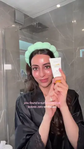 possibly one of the BEST sunscreens I’ve tried this year 🤯💦💅 #dermatologist #dradel #sunscreen #skintok #skincareroutine #skincare #productrecommendations #spf #whitecast #foryou #fyp
