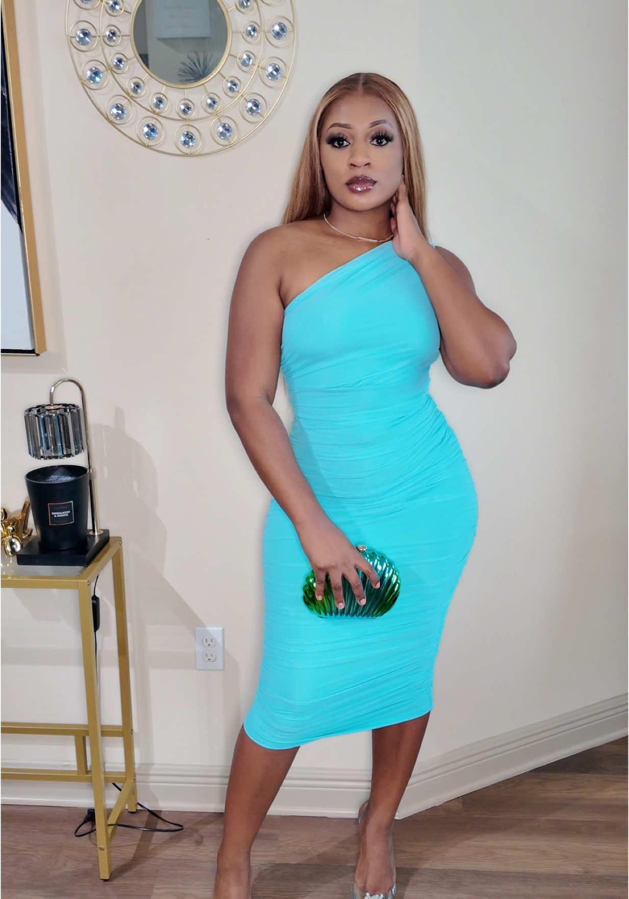 Must have ! This dress is really one of my absolute favorites!! Always wearing medium ! Got almost ever colour 🙂‍↕️🙂‍↕️🙂‍↕️ @OYS_US  #dresses #summerdress #SummerFashion #bodycondress #OOTD #classy #elegantdress #rouchingdress #outfitideas #grownandsexy #styleinspo #stylish #colourblock #oysdress 