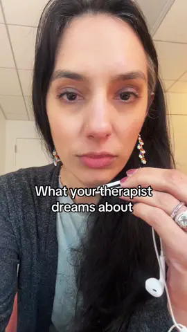 What do you think your therapist dreams about? #dreams #psychology #therapytiktok #dhgate 