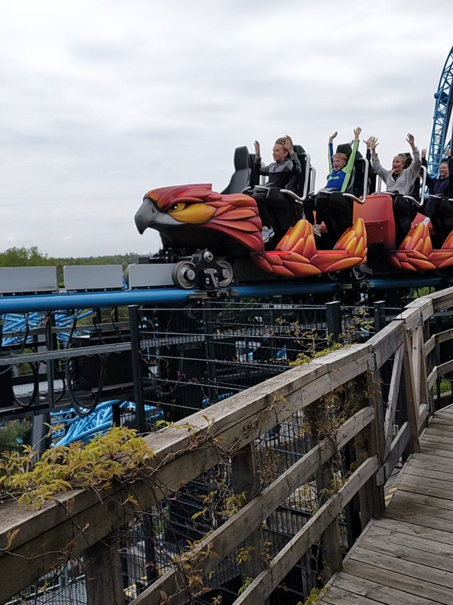 Taiga Linnanmäki 28.5.2025 #fyp #foryourpage #sinullesivu #huvipuisto #linnanmäki #lintsi #borgbacken #helsinki #stadi #vuoristorata #finland #suomi #suomitiktok #suomitt #2025 