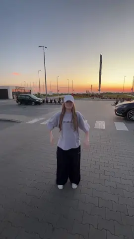 OUOUOUOU🕺@agax⭐️ @Lena @Alex #dancetrend #dance #trend #dancer #dancers #dancing #trending #groupdance 